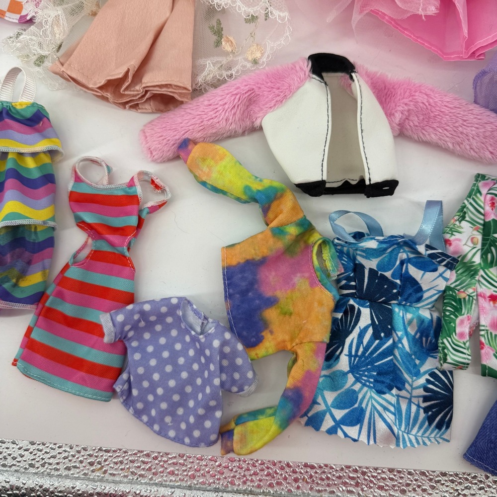 Mattel Barbie Doll Clothes Lot Kids OS Multicolor Dresses Gowns Outfits 25pc - Picture 11 of 11
